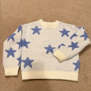 Love Daisy Sweater with Blue Star Pattern
